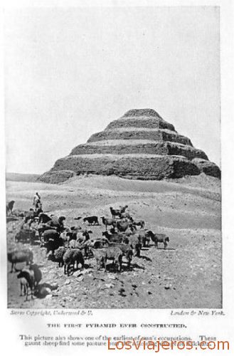 Pirámide Escalonada Djeser - Egipto
