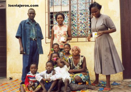 La familia africana donde dormí en Kpalime - Togo.