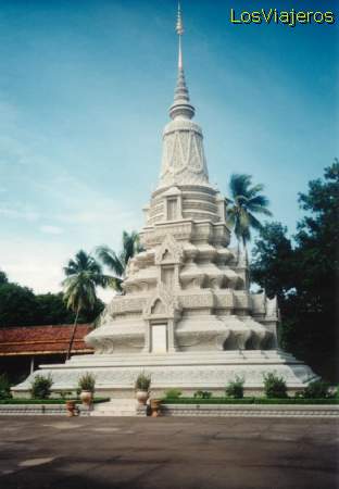 Phnom Penh stupa at the Royal Palace - Cambodia
Phnom Penh estupa en el Palacio Real - Camboya