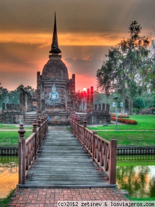 Wat Sa Si (Old Sukhothai)