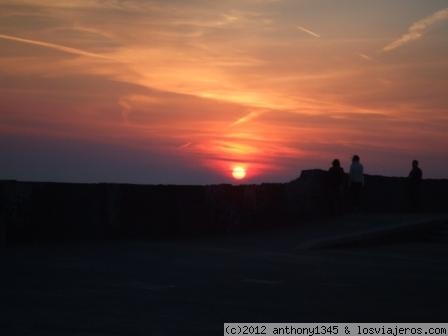 Puesta de sol en los acantilados de Moher