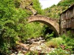 PUENTE MEDIEVAL EN EL PIRINEO