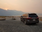 Coche en Mono Lake