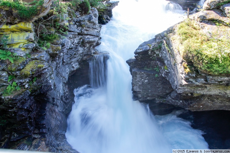 Cascada en el ascenso a la carretera de los trolls