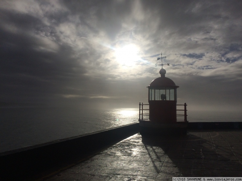 Faro de Nazaré