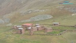 Pequeña aldea en el trayecto a la montaña vinicunca