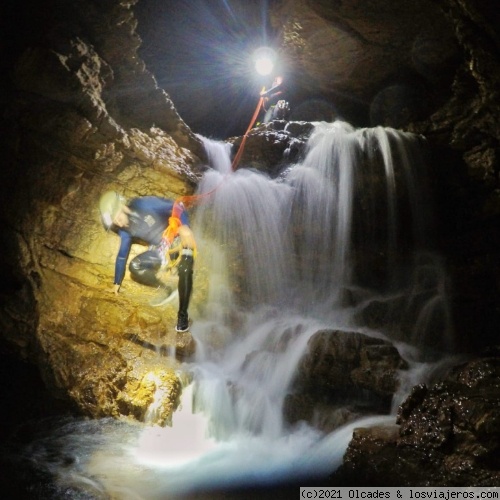 Espeleología en la Cueva de Los Chorros (Riópar, Albacete)