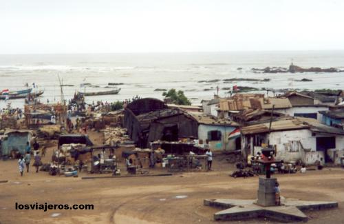 Vista del Puerto desde Fuerte Sebastian - Shama - Ghana